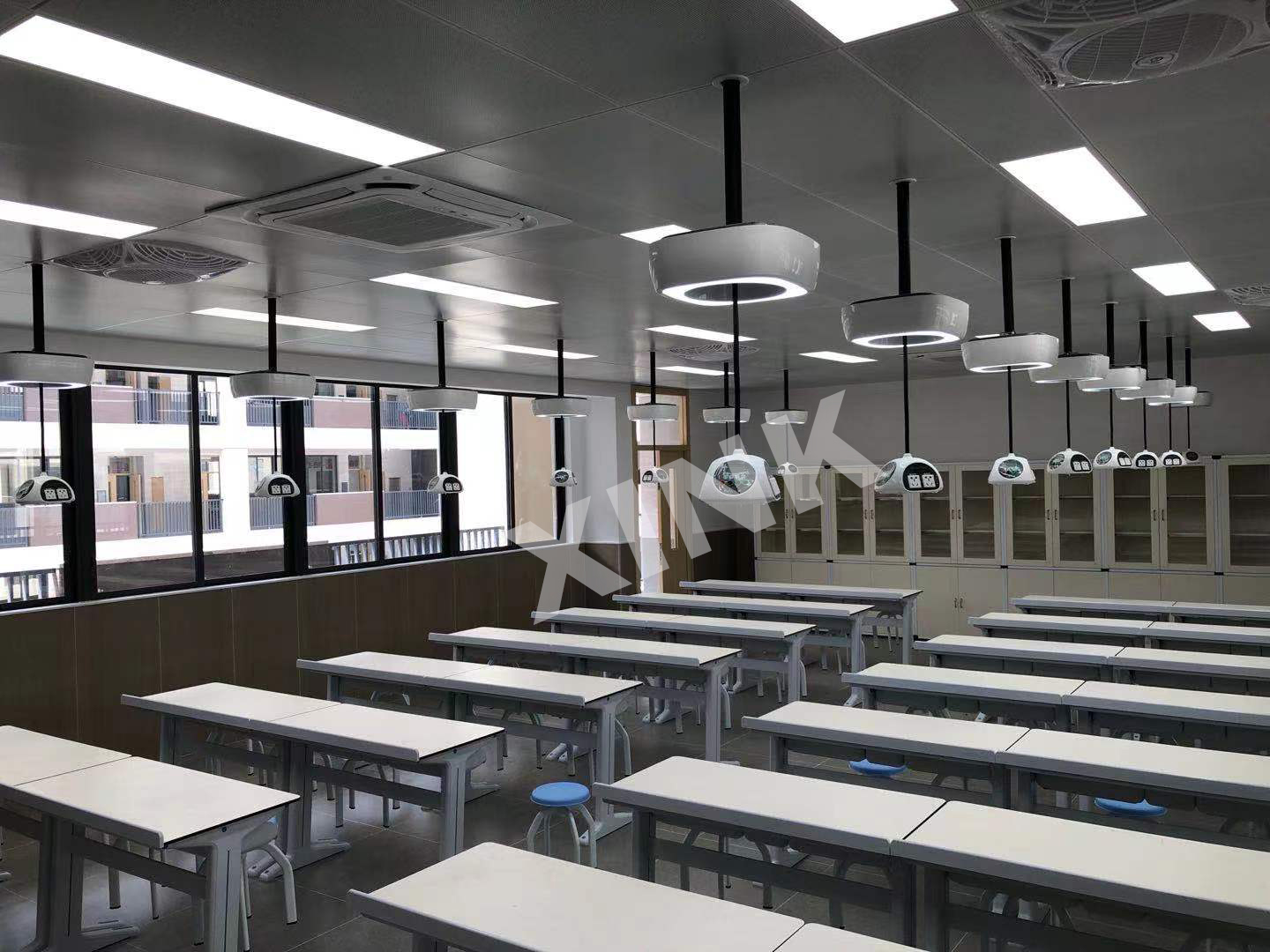 吊裝<a href='http://www.tjxblsf.com/' target='1' style='font-size:14px; font-weight:bold; color:#0080ff;'>物理實驗室</a>