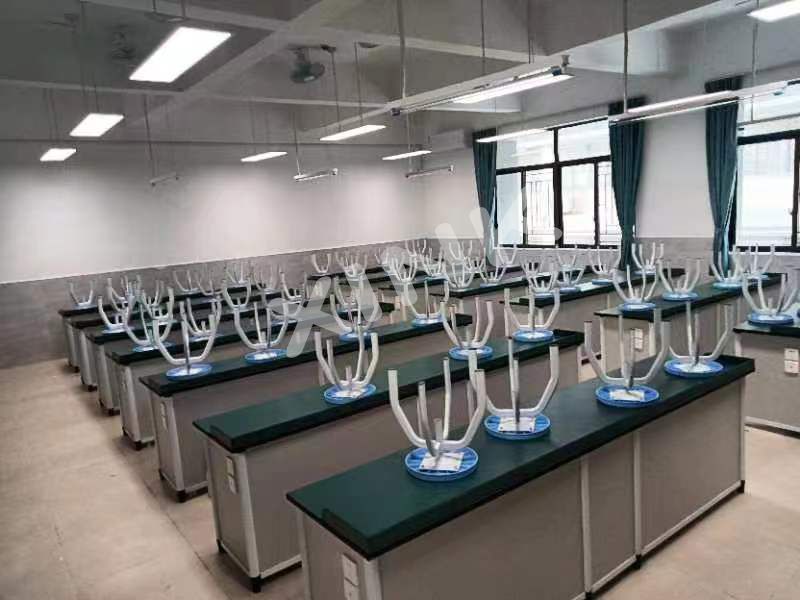 <a href='http://www.tjxblsf.com/' target='1' style='font-size:14px; font-weight:bold; color:#0080ff;'>物理實驗室</a>