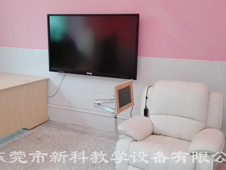 <a href='http://www.tjxblsf.com' target='1' style='font-size:14px; font-weight:bold; color:#0080ff;'>心理咨詢室</a>布置