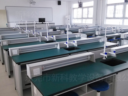 生物實(shí)驗室（鋁木結(jié)構(gòu)）