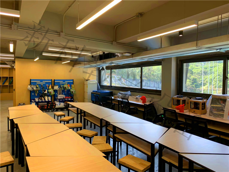 <a href='http://www.tjxblsf.com' target='1' style='font-size:14px; font-weight:bold; color:#0080ff;'>創客實驗室</a>